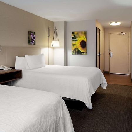 Hilton Garden Inn Folsom Eksteriør billede