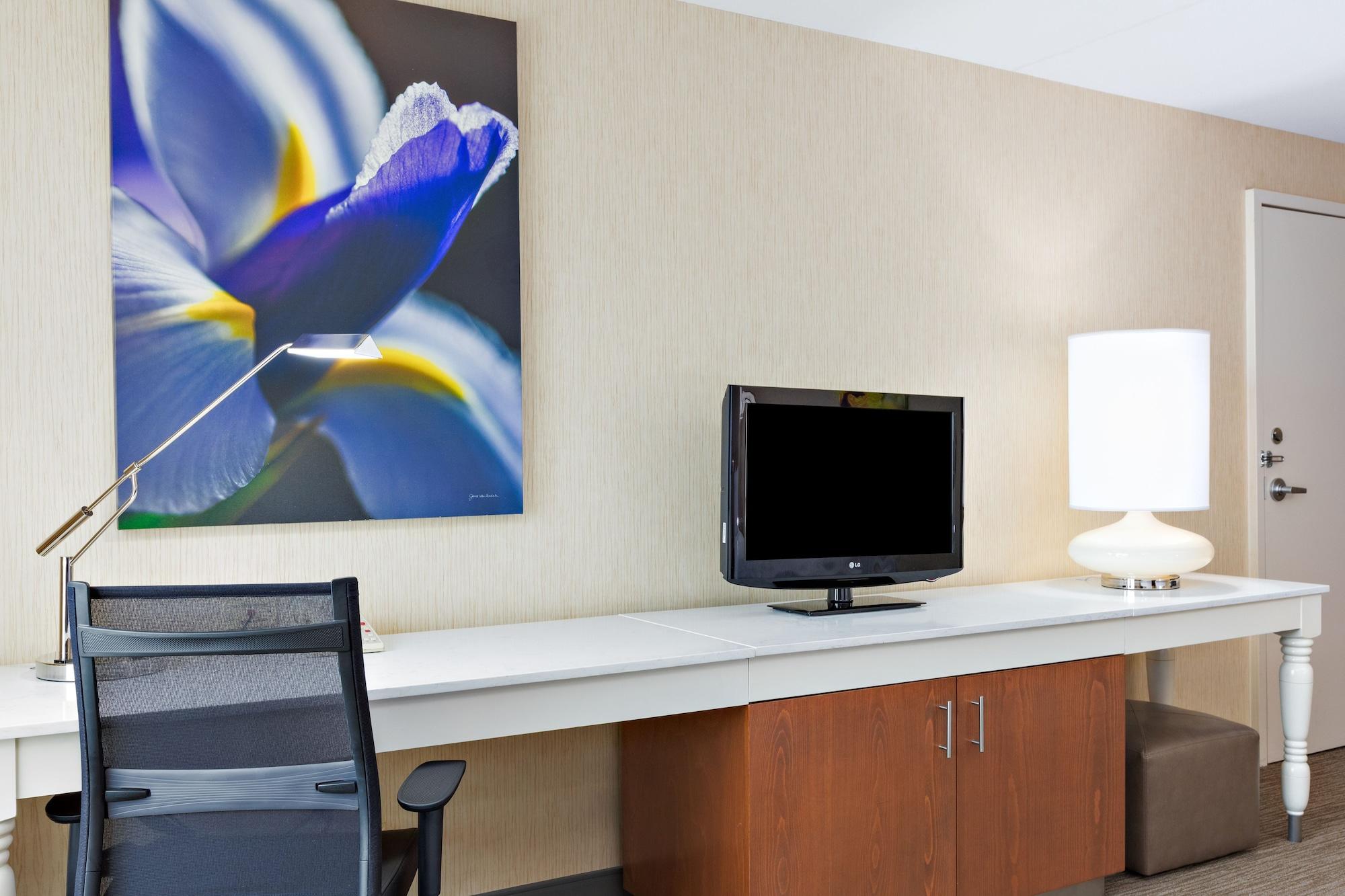 Hilton Garden Inn Folsom Eksteriør billede