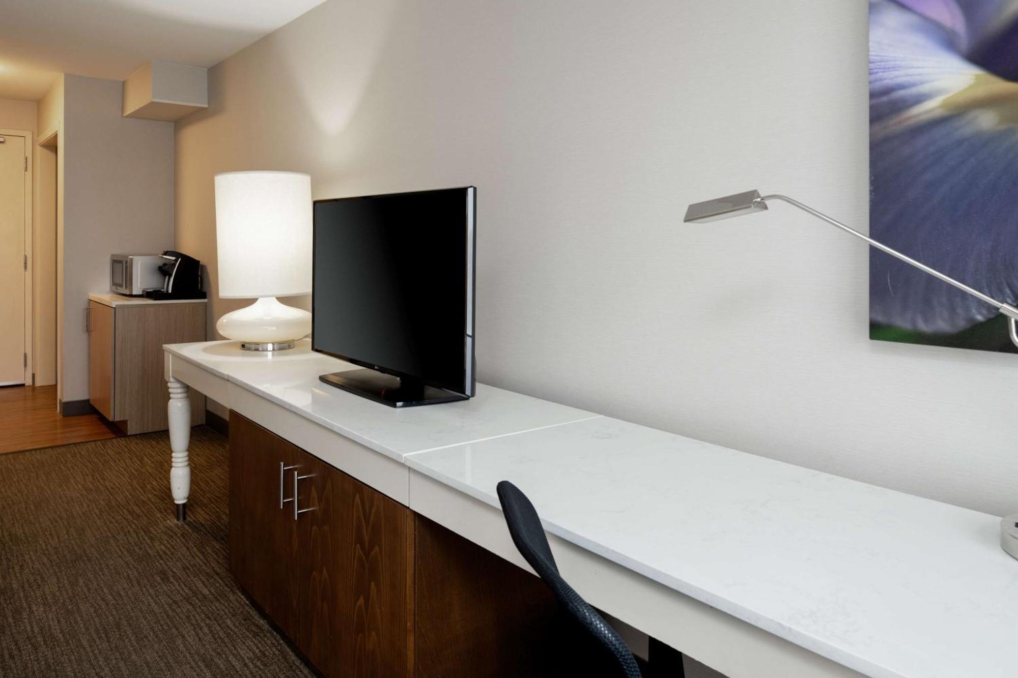 Hilton Garden Inn Folsom Eksteriør billede