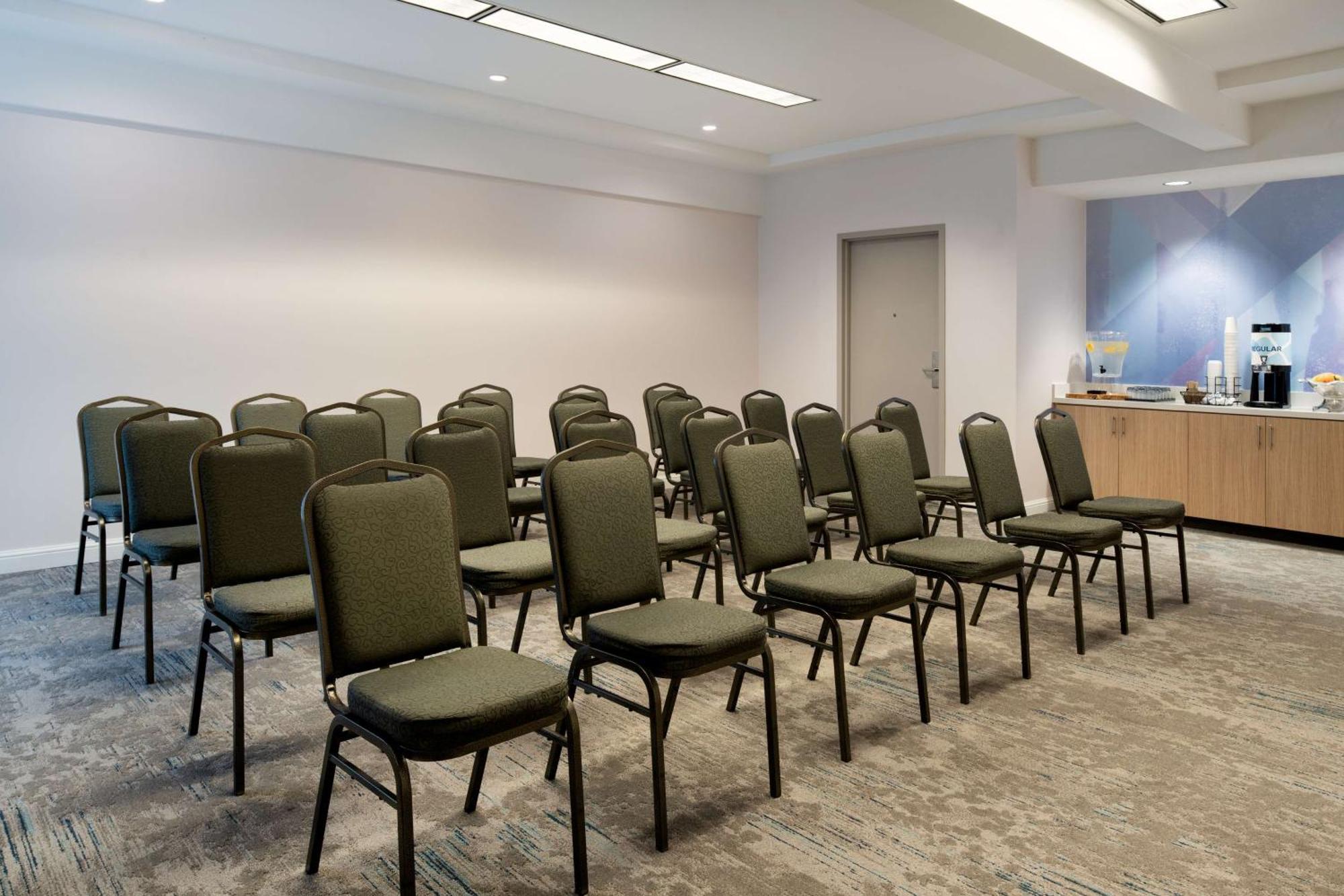 Hilton Garden Inn Folsom Eksteriør billede