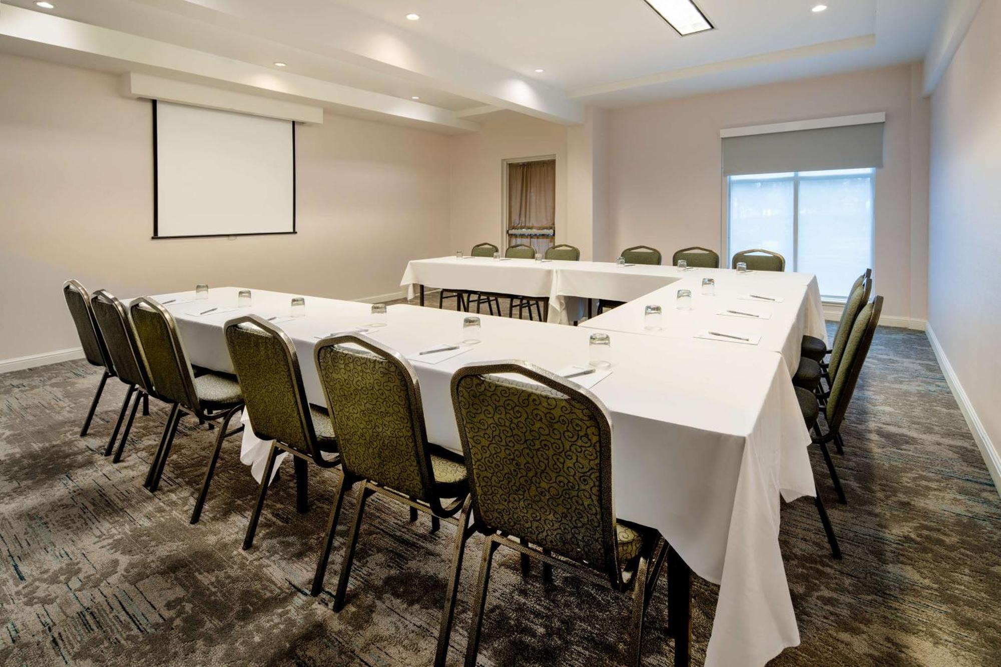 Hilton Garden Inn Folsom Eksteriør billede