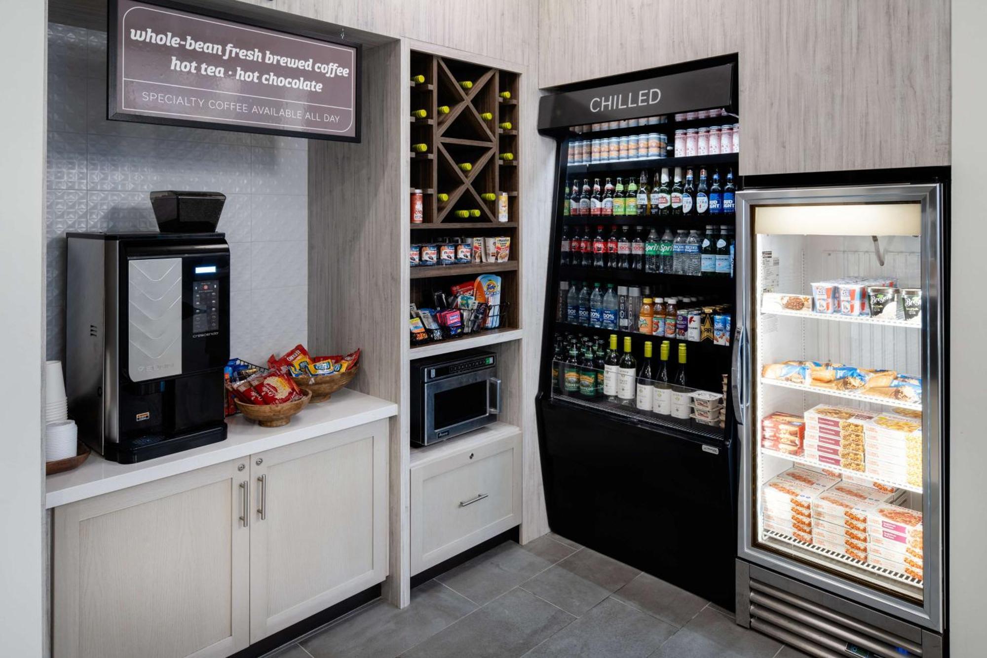 Hilton Garden Inn Folsom Eksteriør billede