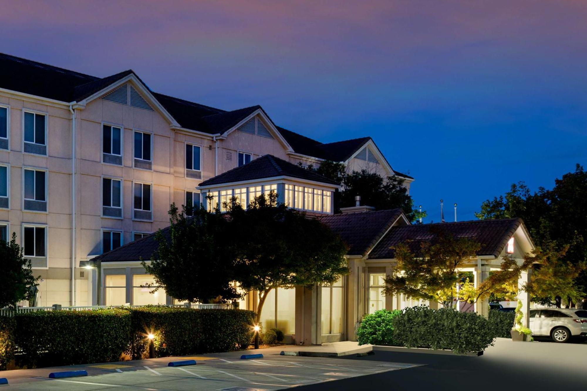Hilton Garden Inn Folsom Eksteriør billede