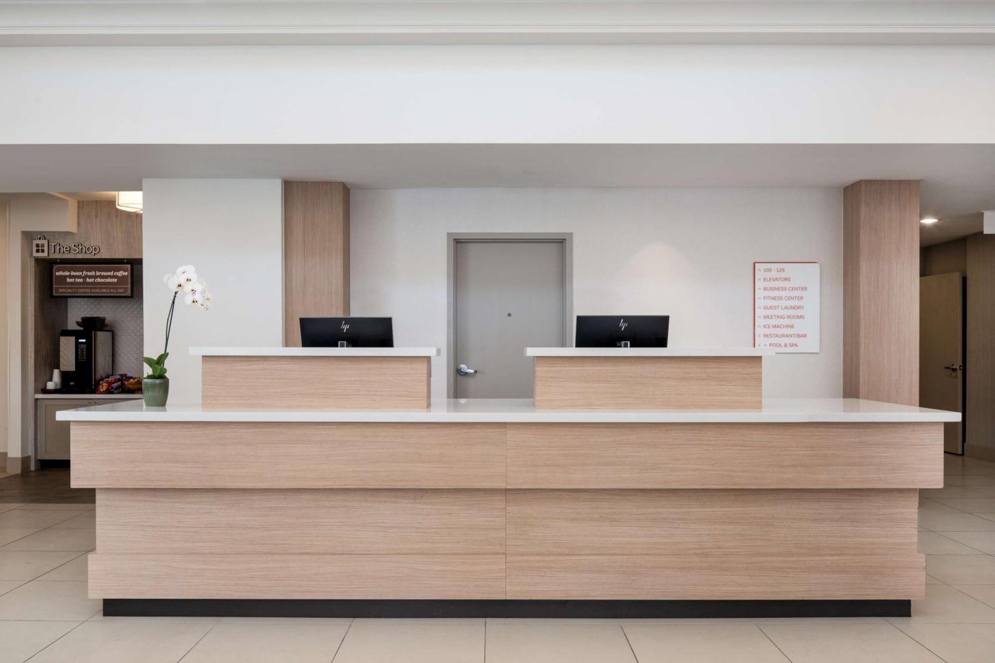 Hilton Garden Inn Folsom Eksteriør billede