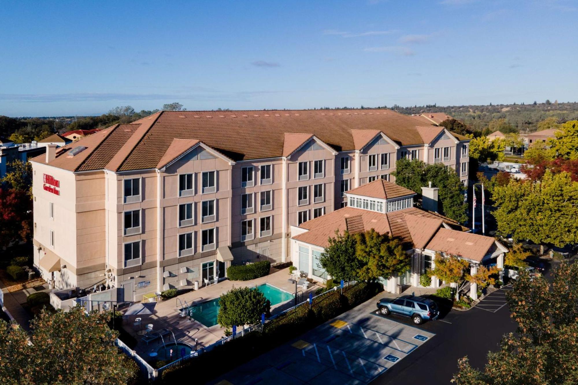 Hilton Garden Inn Folsom Eksteriør billede