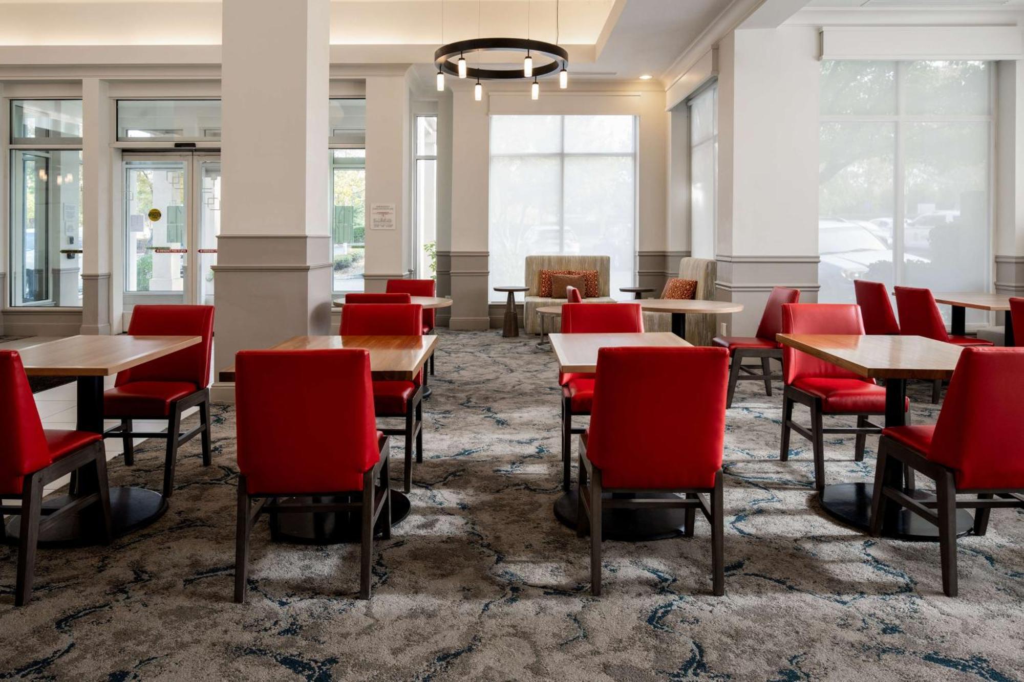 Hilton Garden Inn Folsom Eksteriør billede